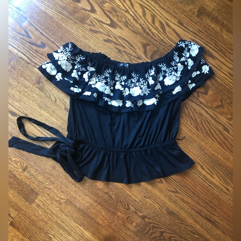 NWT Ralph Lauren Black/White Floral Embroidered Off-The-Shoulder Top - Size XL